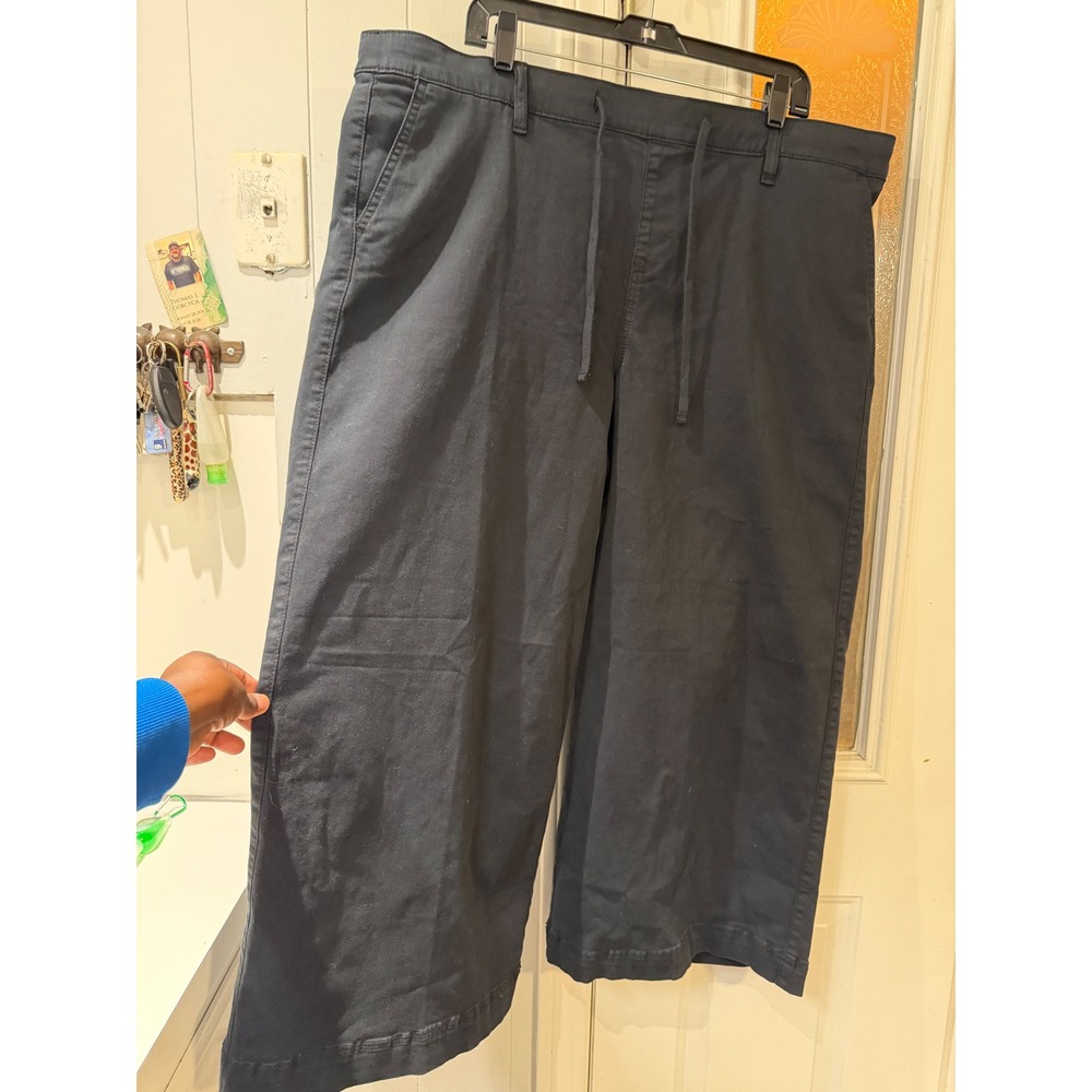 Torrid Black Wide Leg Crop Pants Drawstring Elastic Waist Stretch Plus Size 3 3X